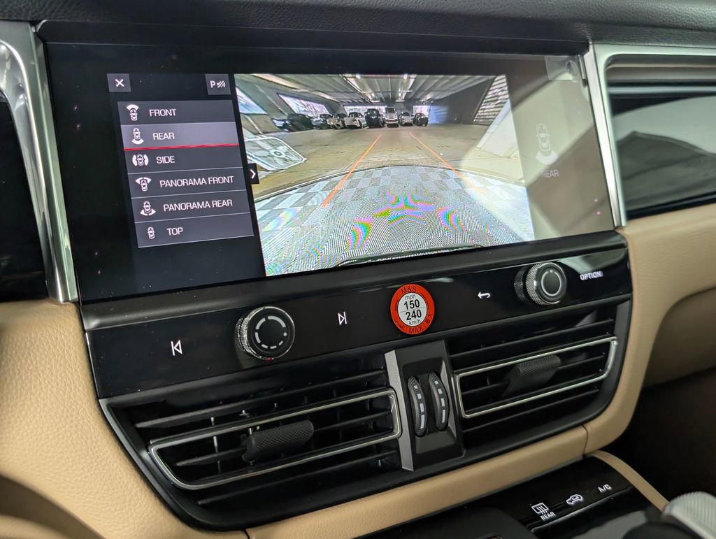 New 2026 Porsche Macan image 32