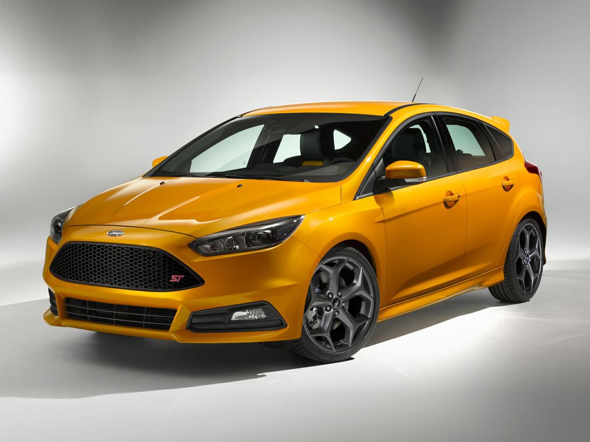 Used 2017 Ford Focus ST w/ Equipment Group 401A