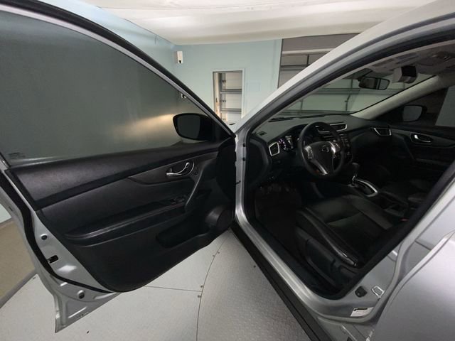Used 2015 Nissan Rogue S AWD/4WD image 11