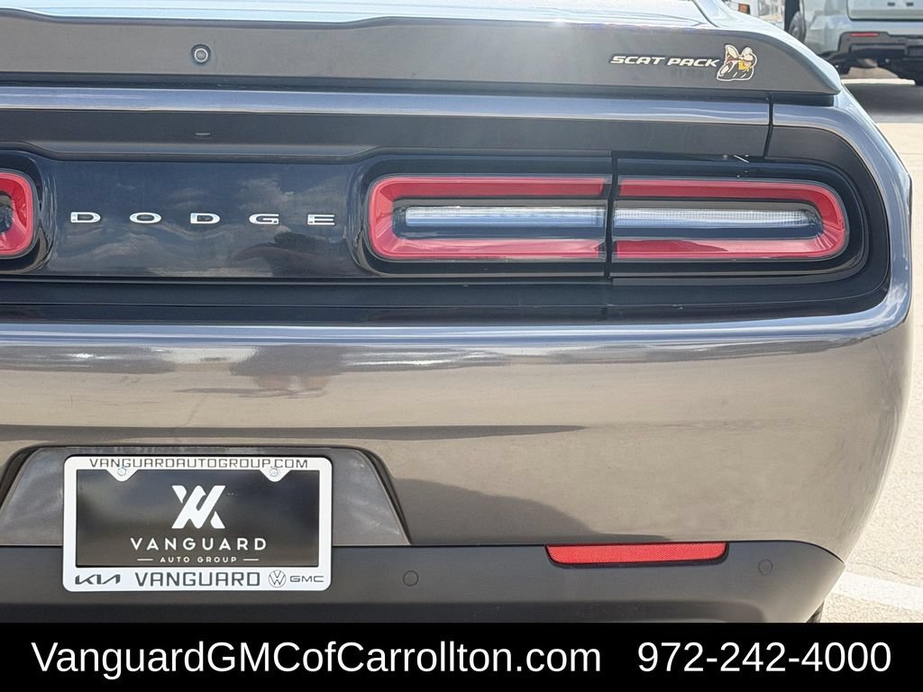 Used 2022 Dodge Challenger R/T Scat Pack RWD image 10