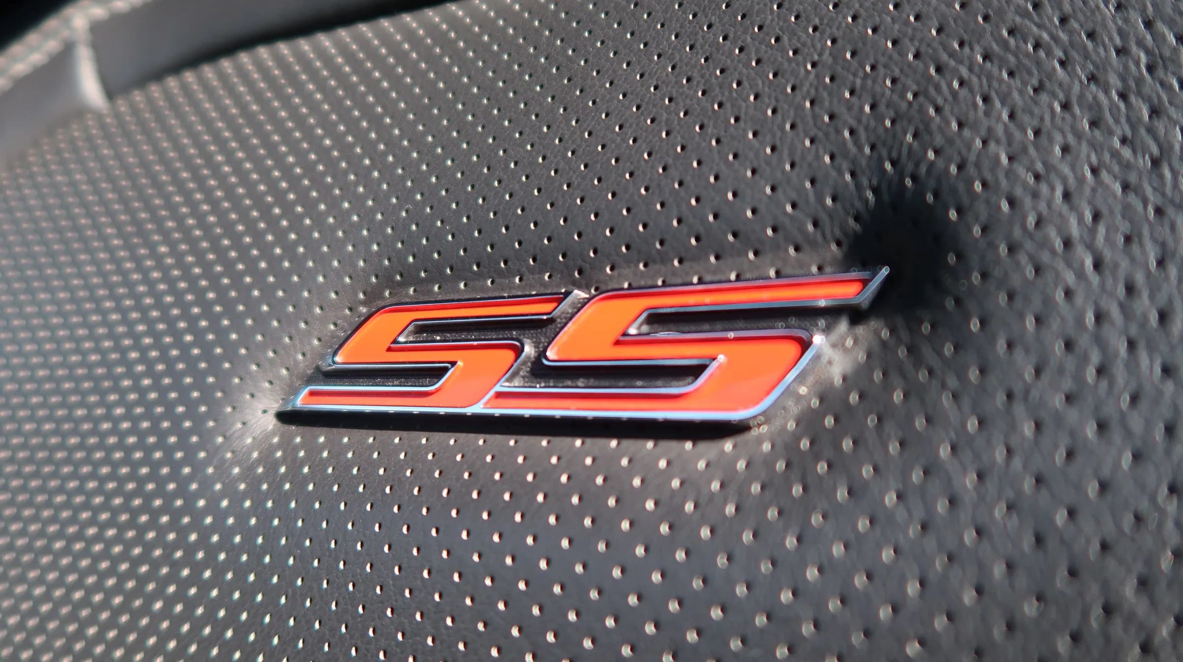 Used 2021 Chevrolet Camaro SS RWD image 27