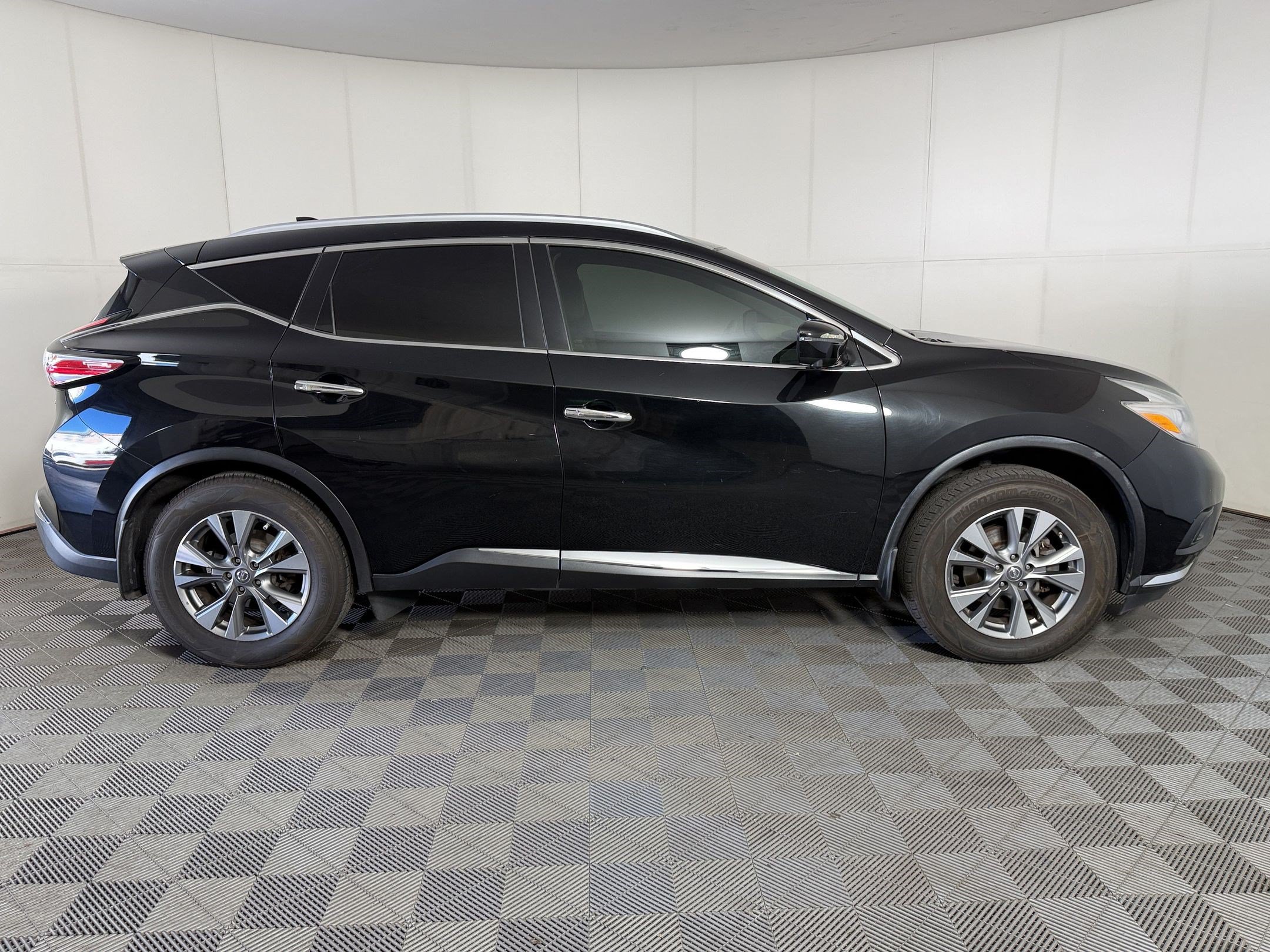 Used 2017 Nissan Murano SL w/ SL Technology Package AWD/4WD image 8