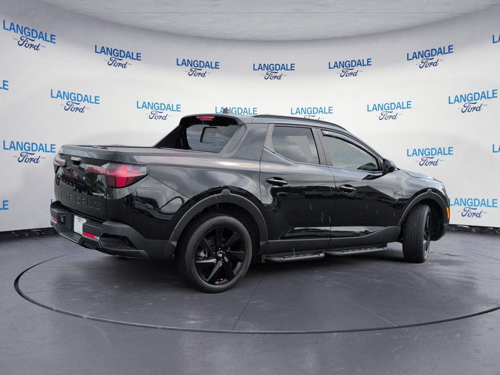 Used 2024 Hyundai Santa Cruz Night AWD/4WD image 4