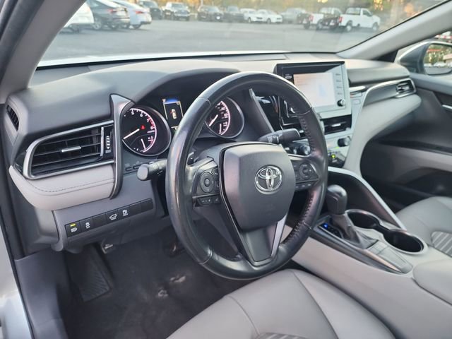 Used 2024 Toyota Camry SE image 10