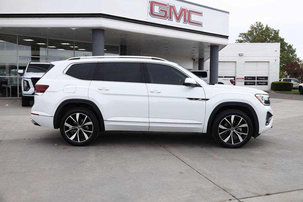 Used 2025 Volkswagen Atlas SEL Premium R-Line AWD/4WD image 7