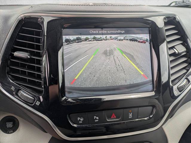 Used 2021 Jeep Cherokee Limited AWD/4WD image 13