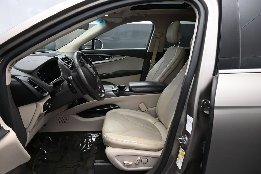 Used 2019 Lincoln Nautilus Reserve AWD/4WD image 22