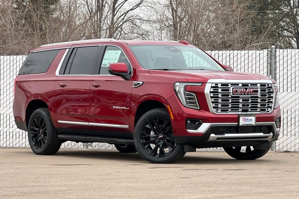 New 2026 GMC Yukon XL Denali video 2