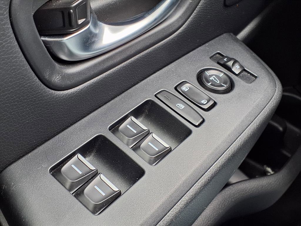 Used 2025 Honda Pilot Touring image 12