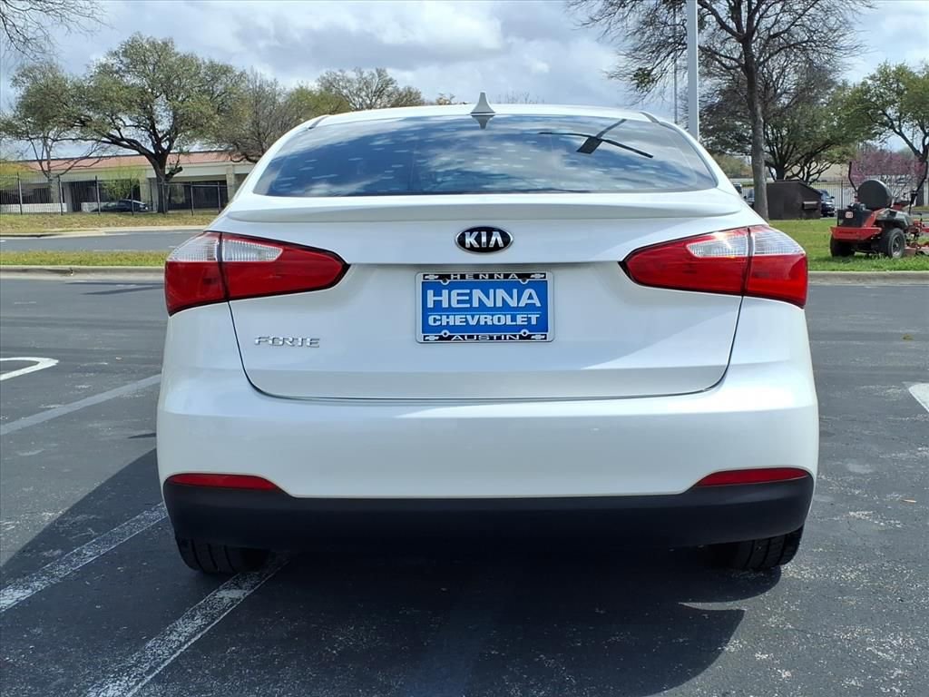 Used 2015 Kia Forte LX w/ Popular Package image 11