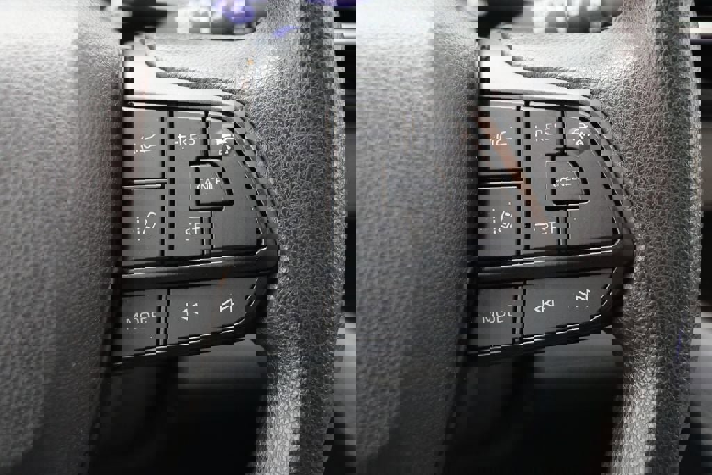 Used 2024 Toyota Sienna LE image 20