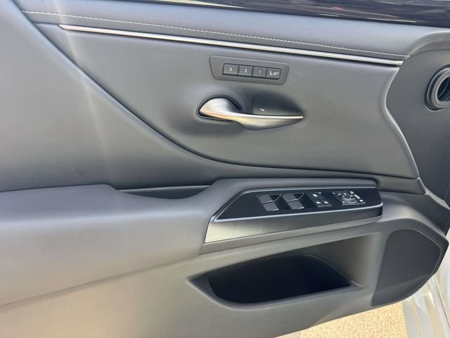 Used 2020 Lexus ES 350 w/ Premium Package FWD image 21