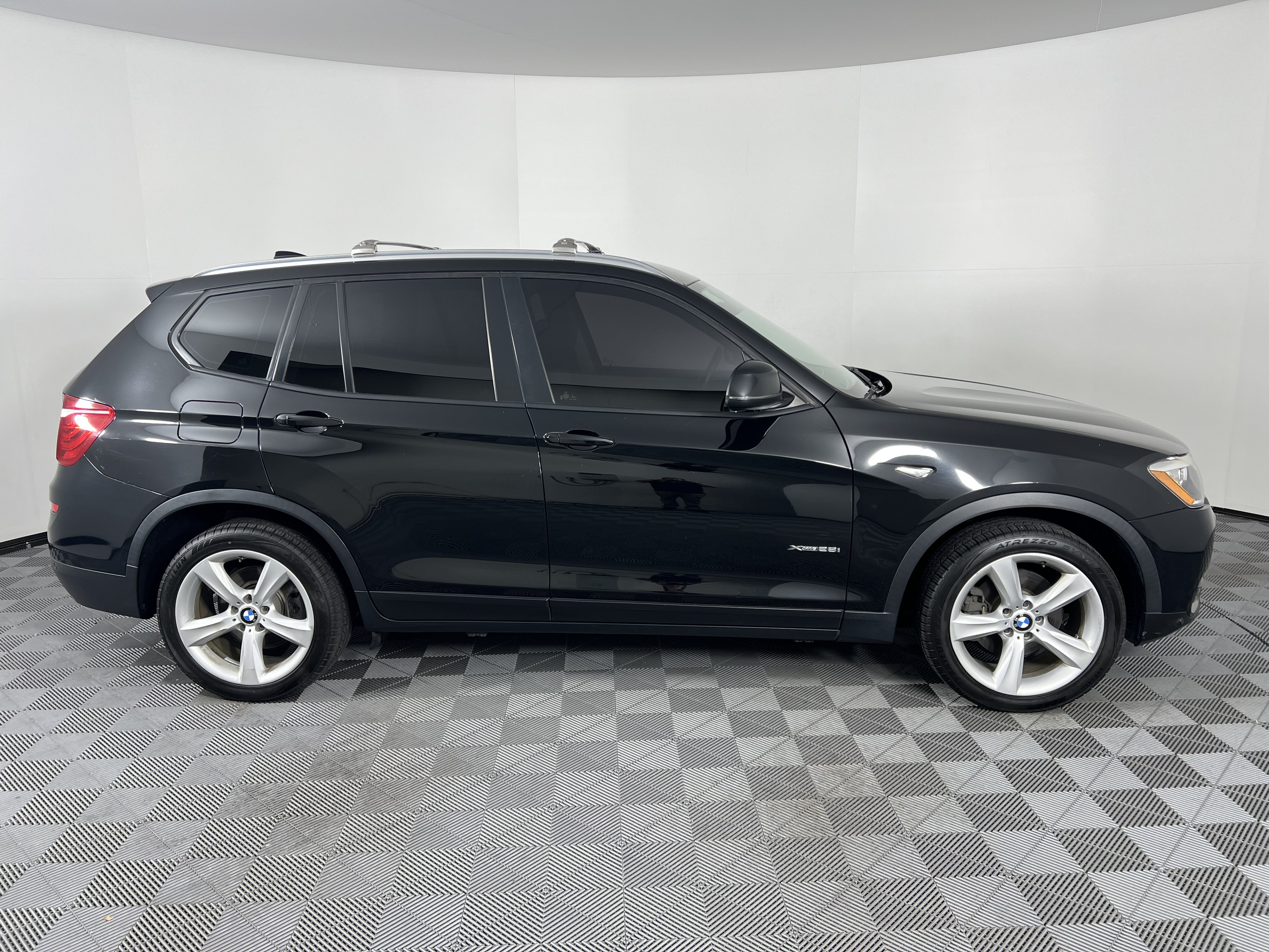 Used 2016 BMW X3 xDrive28i AWD/4WD image 14