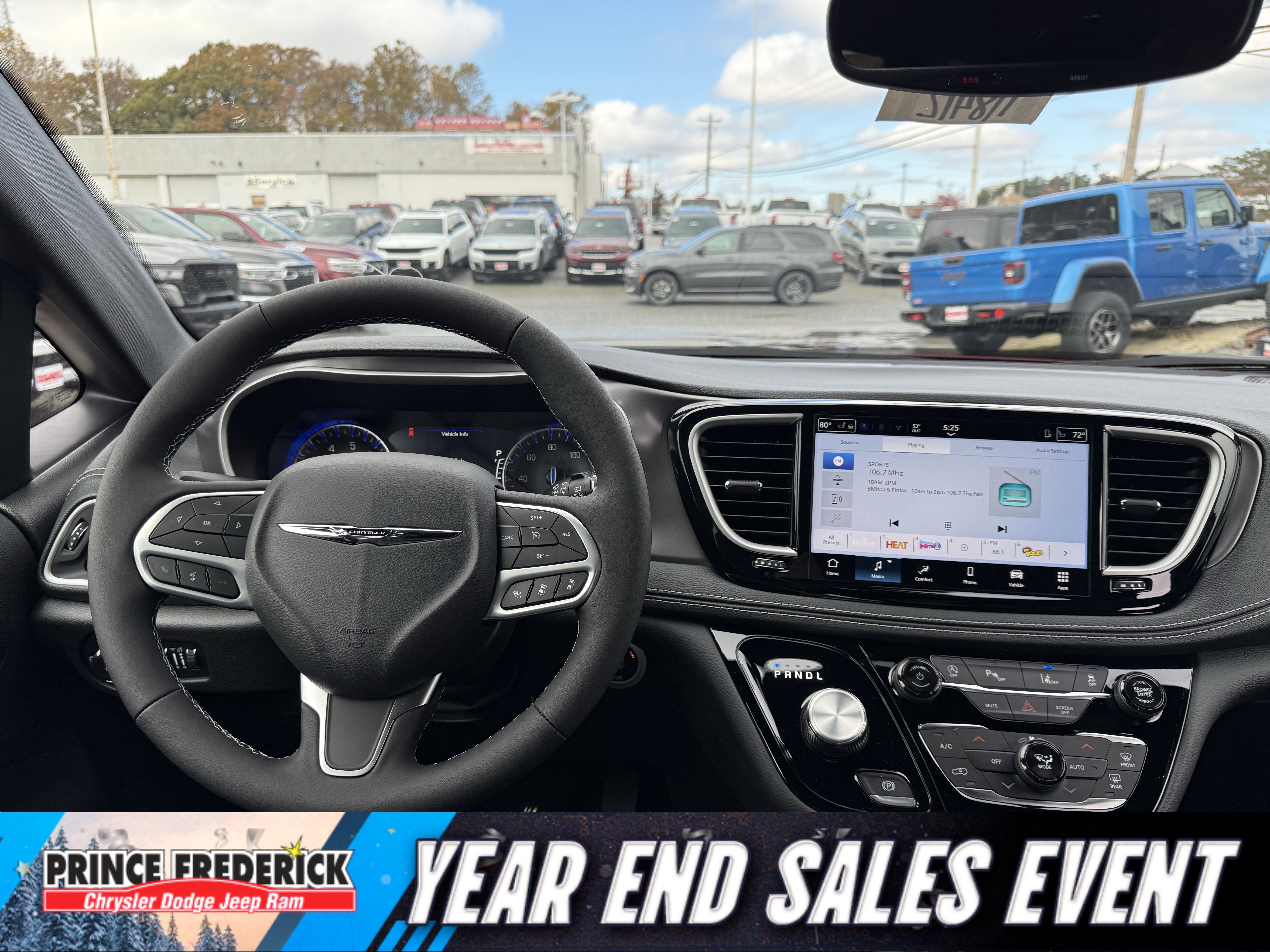 New 2026 Chrysler Pacifica Select image 18