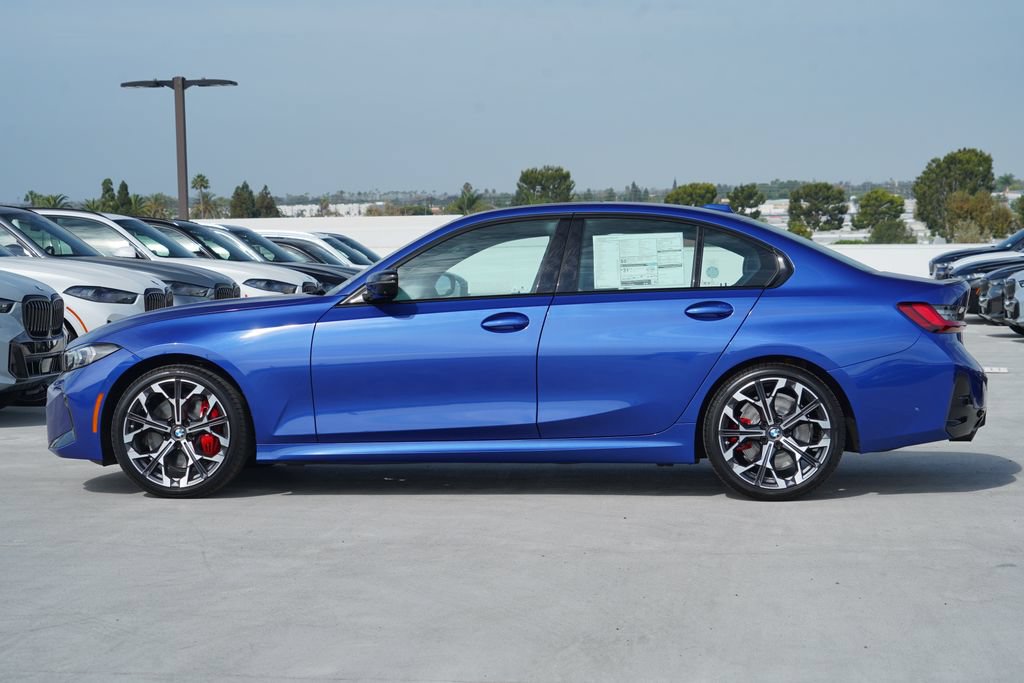 New 2026 BMW 330i Sedan w/ M Sport Package RWD image 4