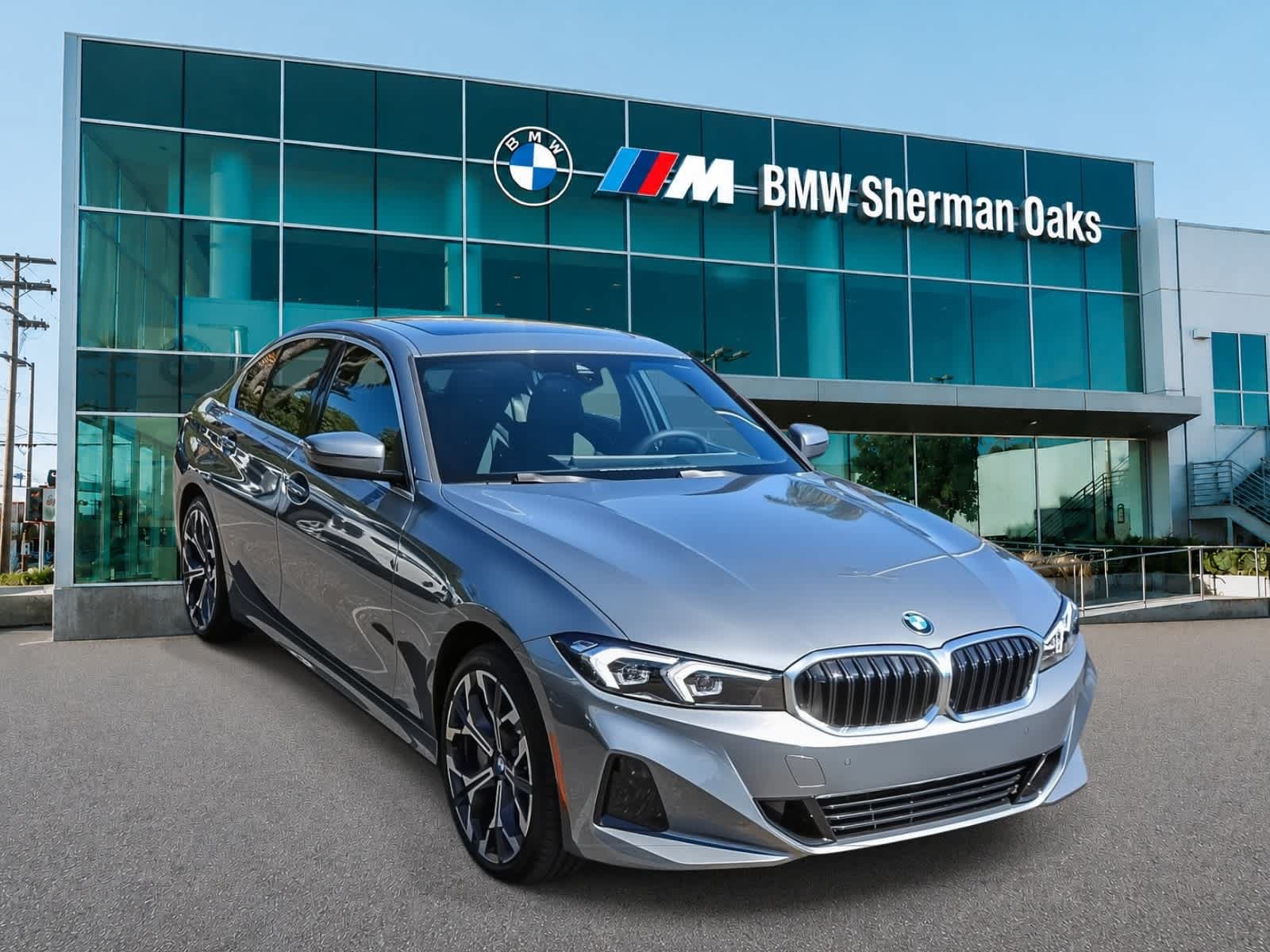 New 2026 BMW 330i Sedan w/ Convenience Package RWD image 3