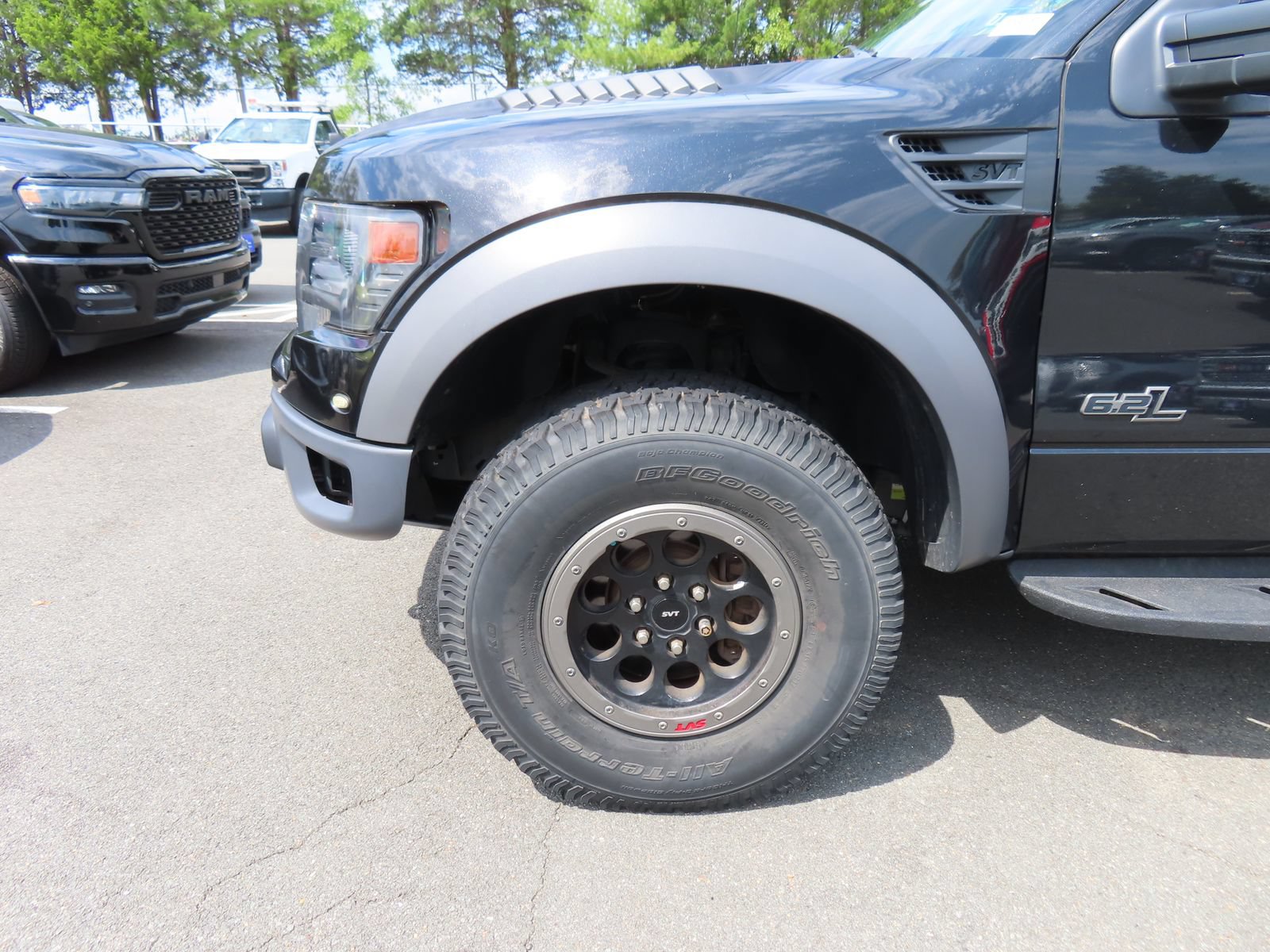 Used 2014 Ford F150 Raptor w/ Equipment Group 801A Luxury AWD/4WD image 12