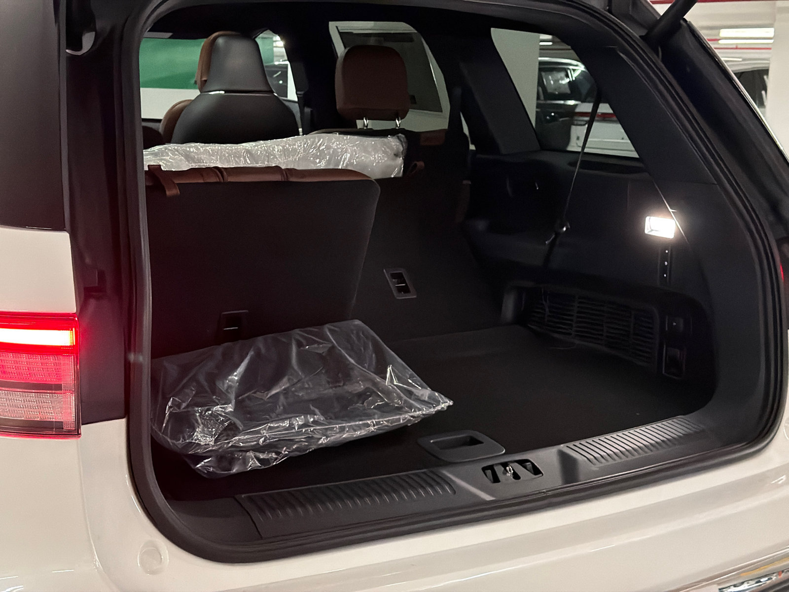 New 2027 Lincoln Aviator Reserve AWD/4WD image 8