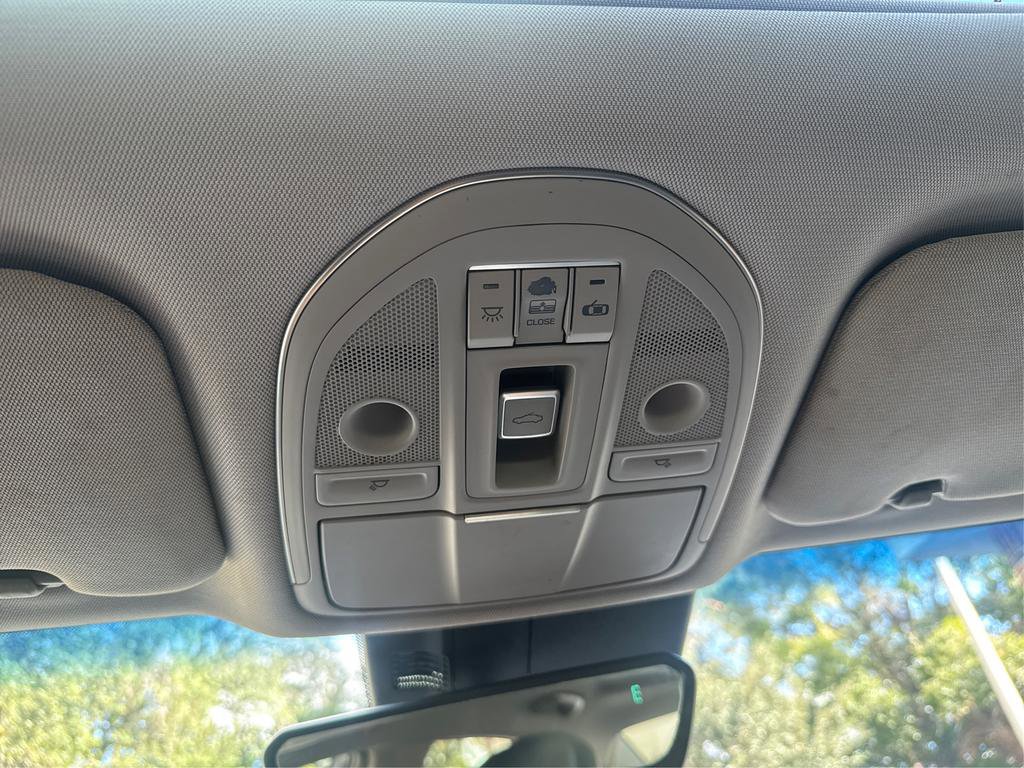 Used 2018 Genesis G80 3.8 w/ Option Group 02 image 16