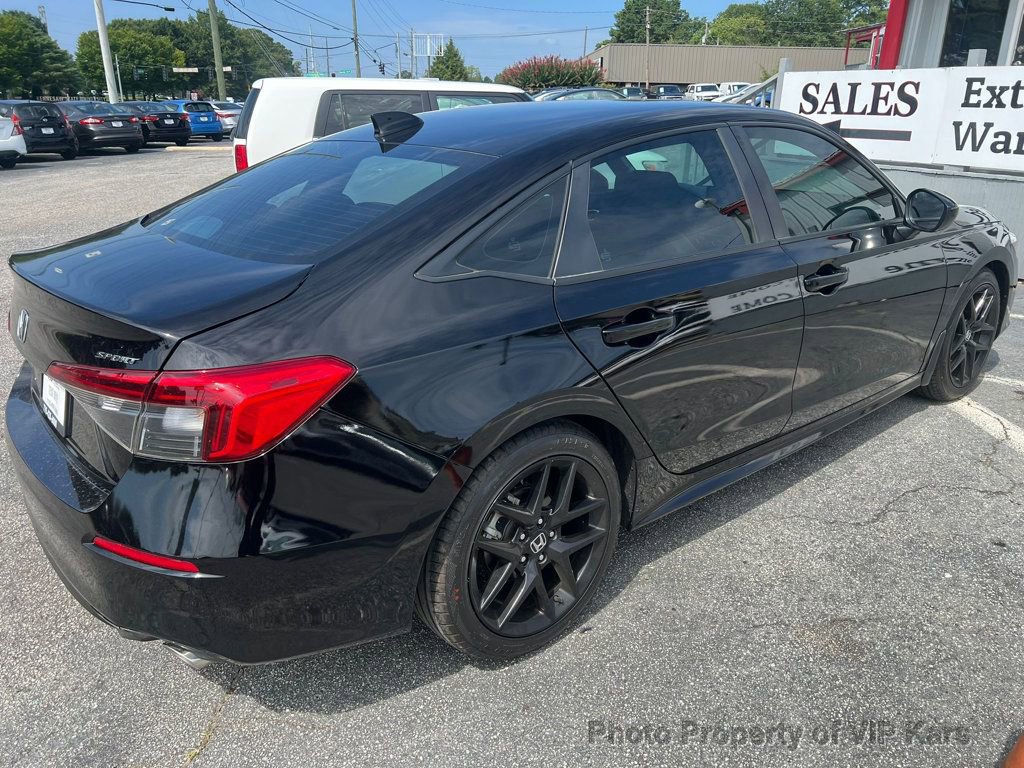 Used 2023 Honda Civic Sport image 4