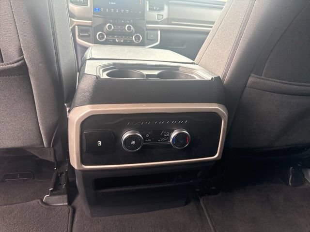 Used 2024 Ford Expedition XLT AWD/4WD image 29