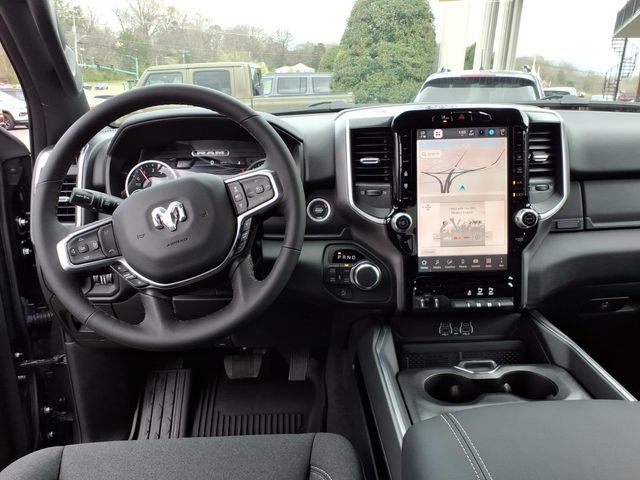 New 2026 RAM 1500 4x4 Crew Cab image 9