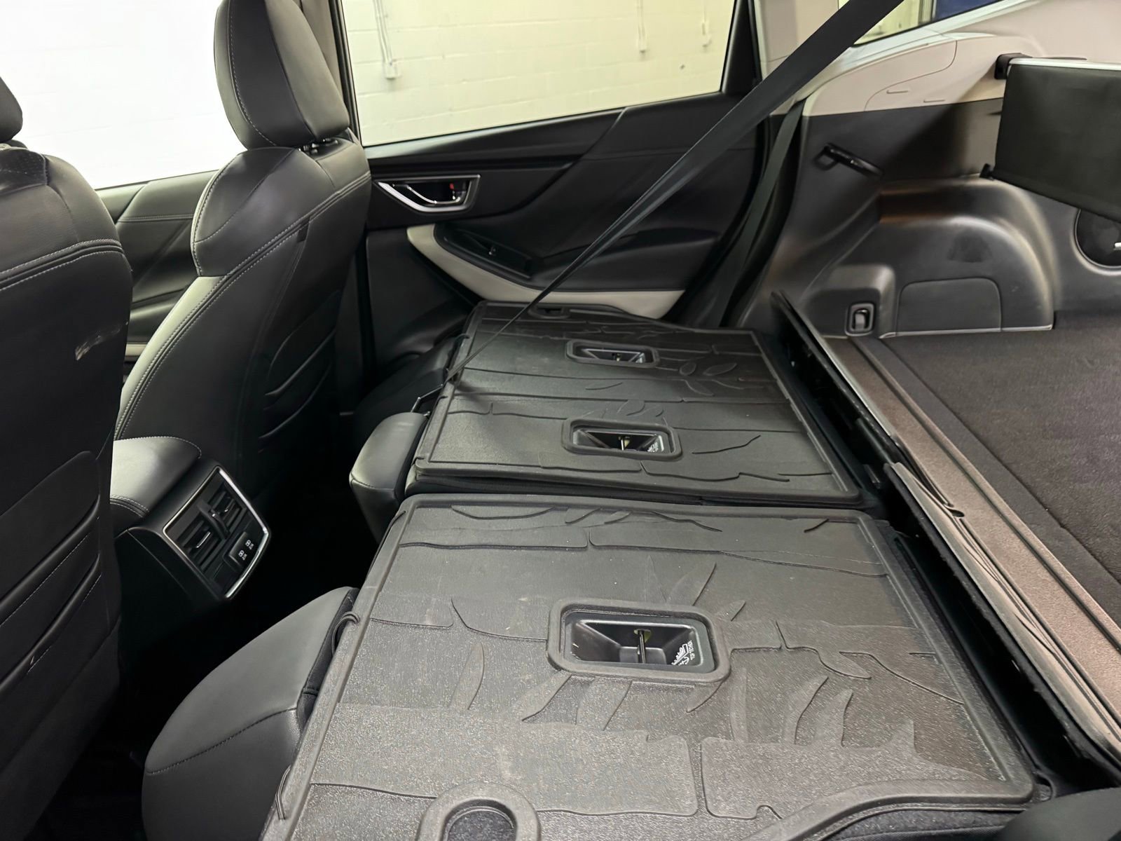 Used 2024 Subaru Forester Limited w/ POP Package 3 image 34