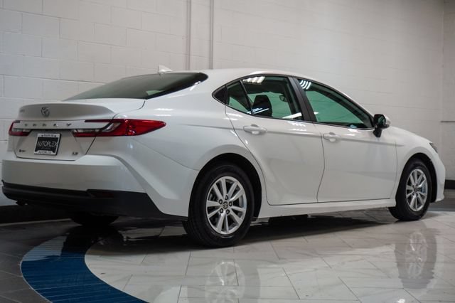 Used 2025 Toyota Camry LE FWD image 27