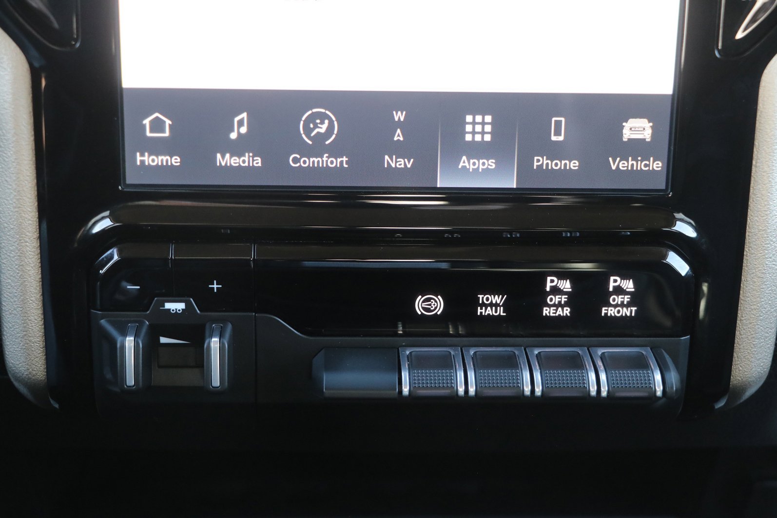 Used 2024 RAM 2500 Laramie w/ Safety Group image 22