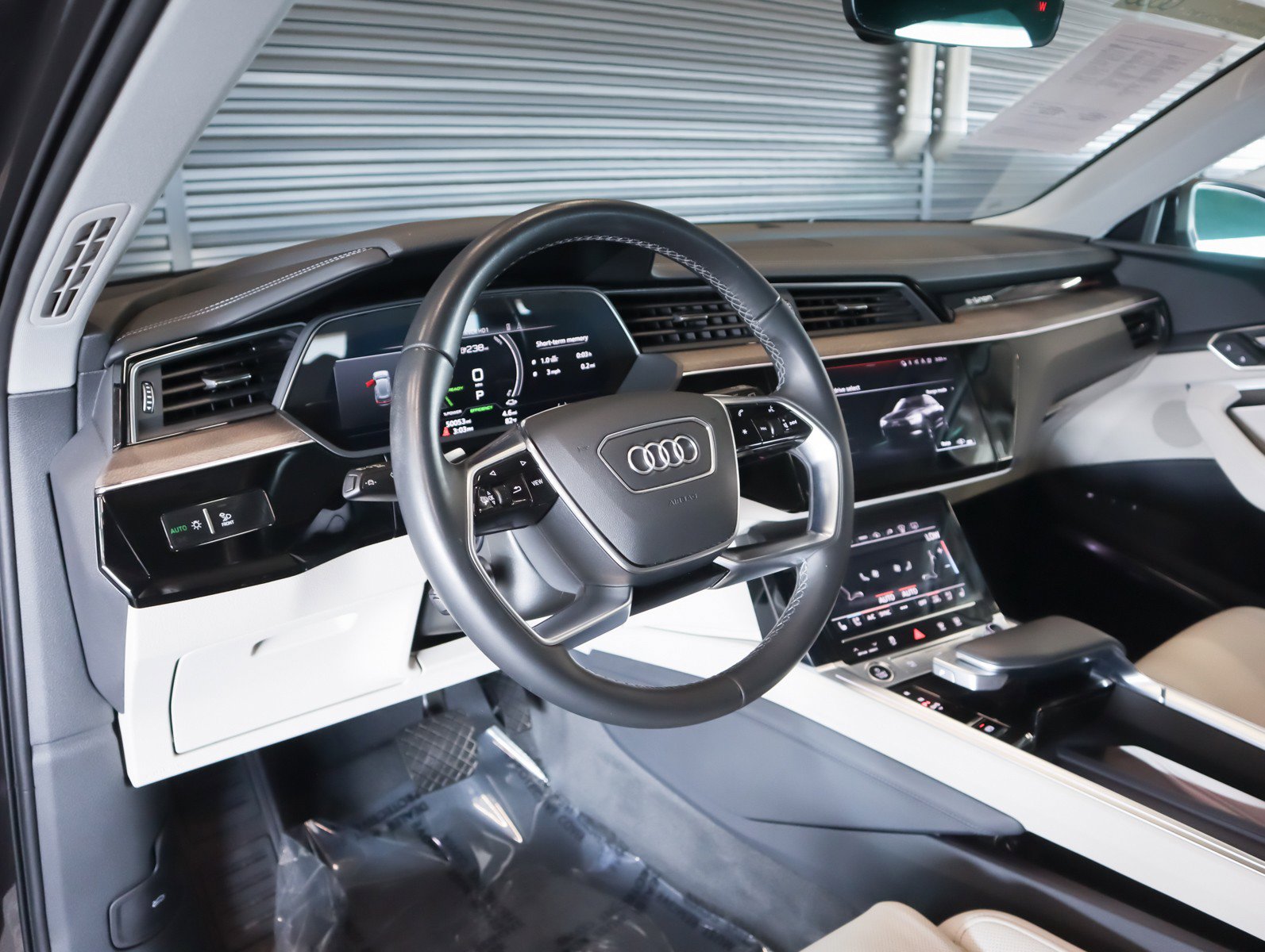 Certified 2024 Audi Q8 e-tron Prestige w/ Prestige Package image 18