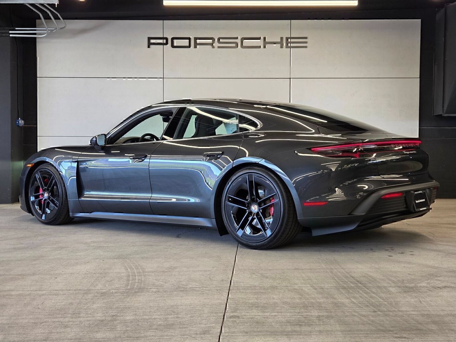 Used 2026 Porsche Taycan 4S AWD/4WD image 3