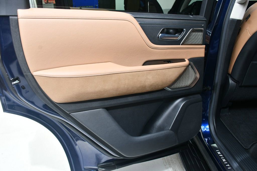Used 2025 INFINITI QX80 Sensory image 24