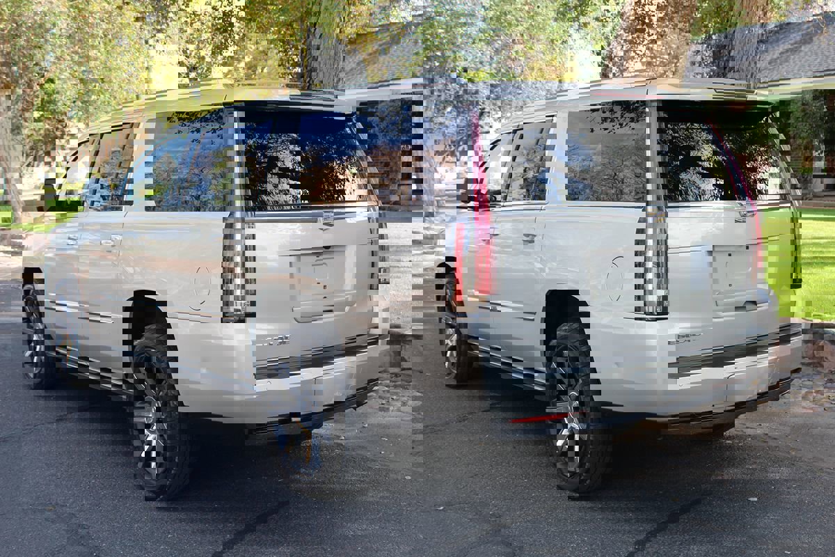 Used 2015 Cadillac Escalade ESV Premium image 66