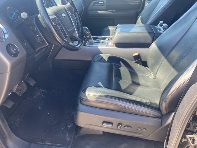 Used 2016 Ford Expedition Platinum image 15