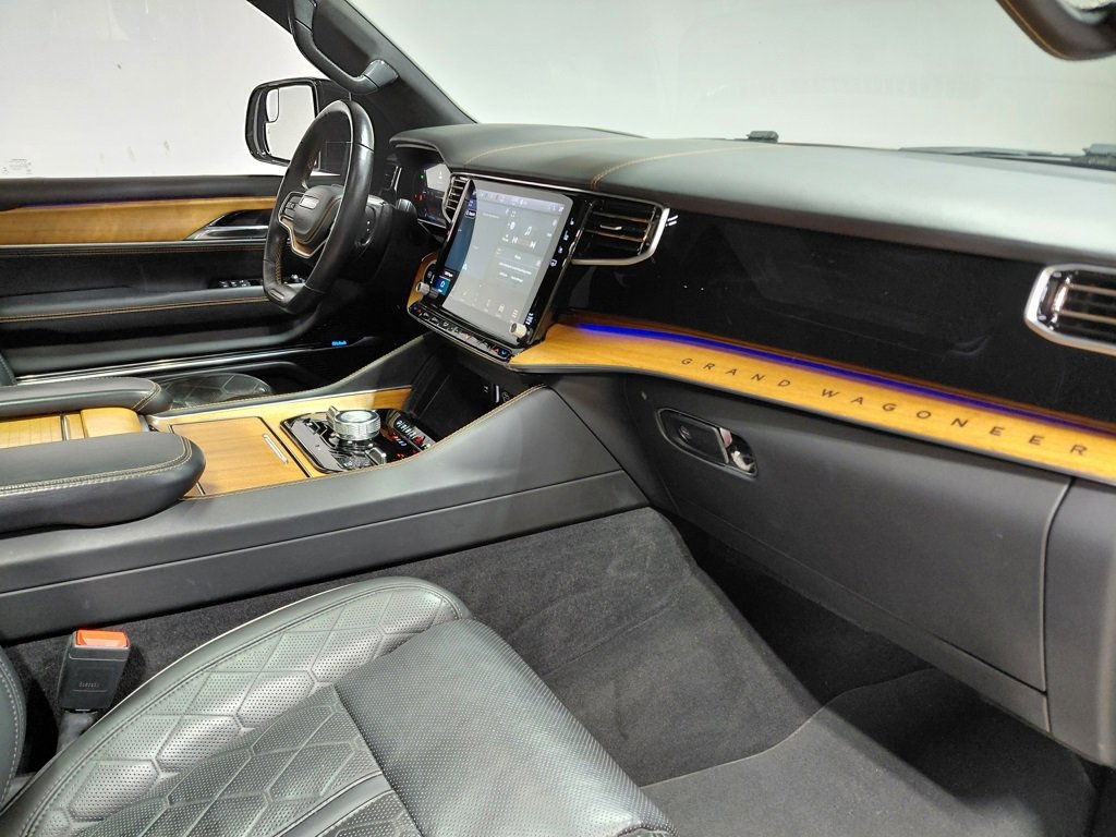 Used 2022 Jeep Grand Wagoneer Series III image 29