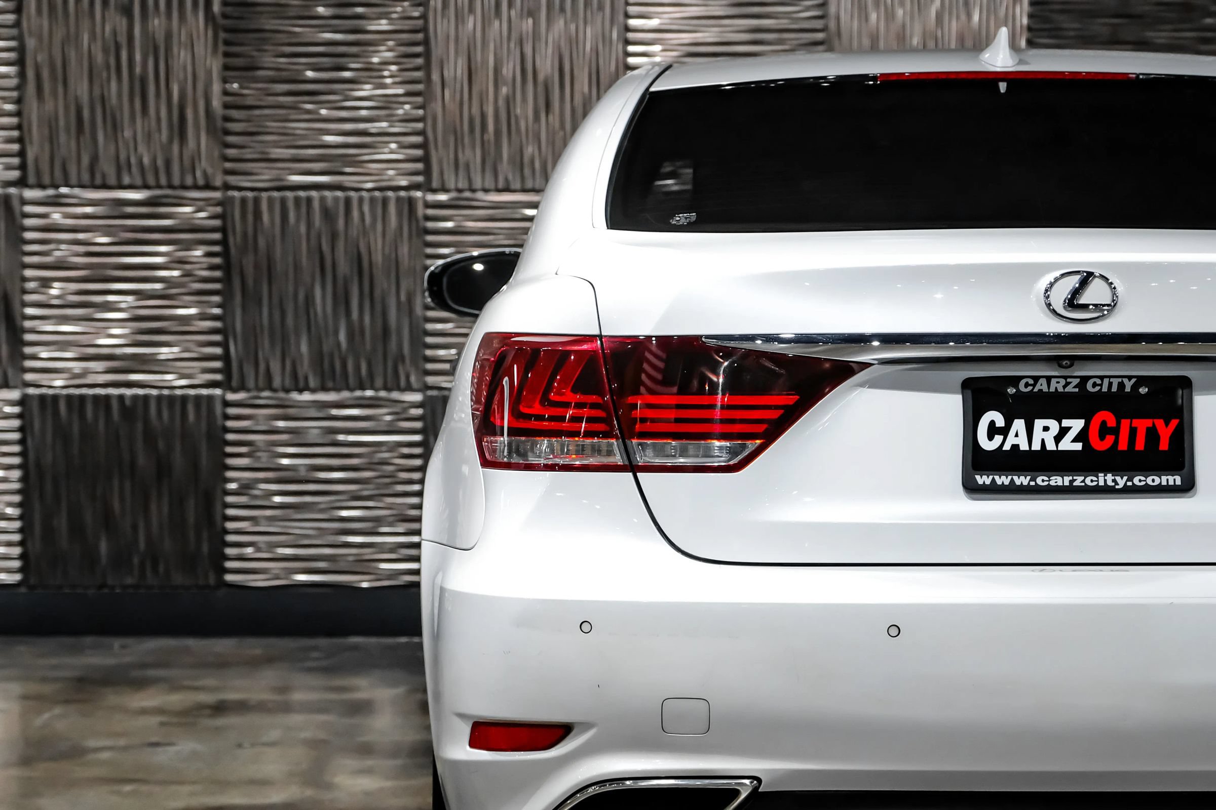 Used 2015 Lexus LS 460 L RWD image 44