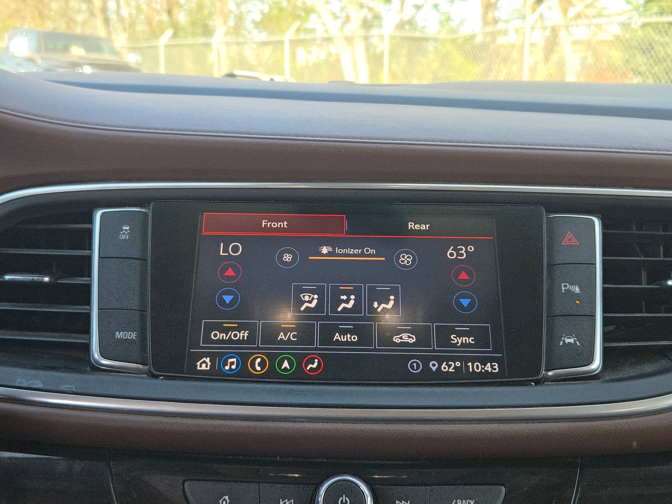 Used 2020 Buick Enclave Avenir w/ Avenir Technology Package image 17