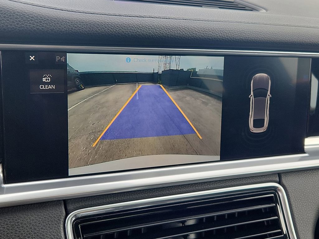 Used 2019 Porsche Panamera image 18