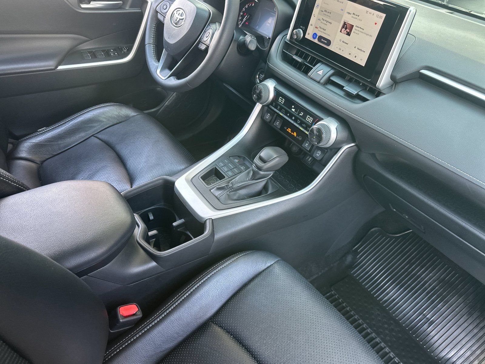 Used 2023 Toyota RAV4 XLE w/ XLE Grade Weather Package AWD/4WD image 16