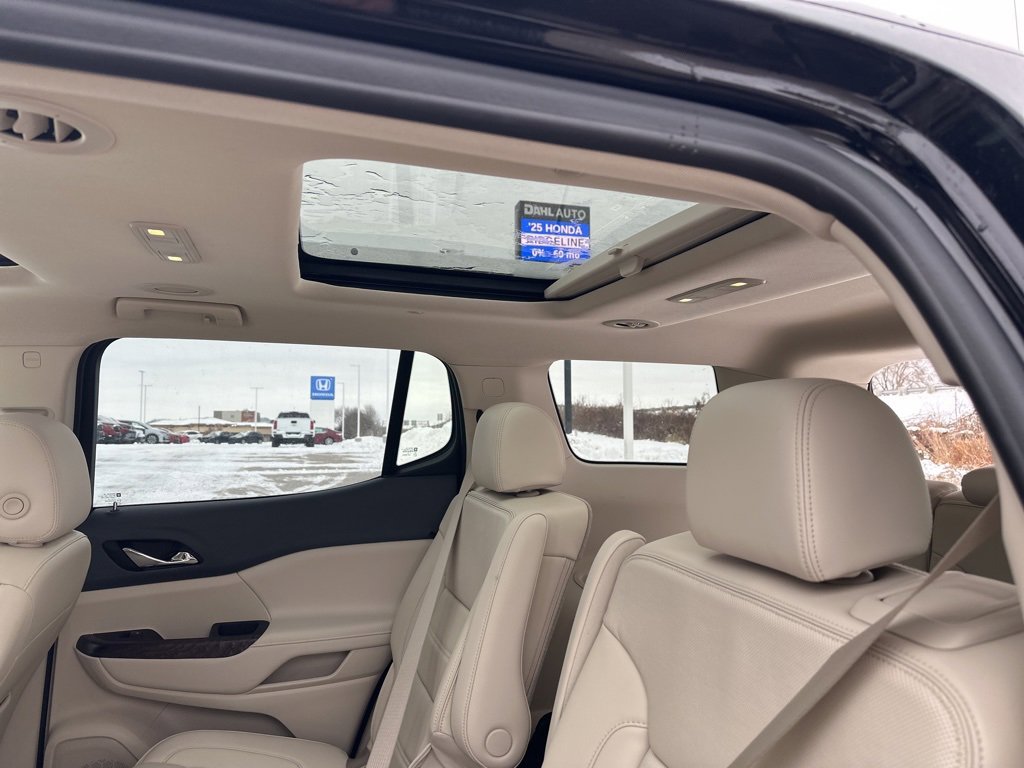 Used 2023 GMC Acadia Denali image 36