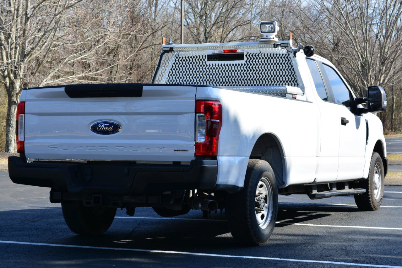 Used 2017 Ford F250 XL w/ Power Equipment Group RWD image 5