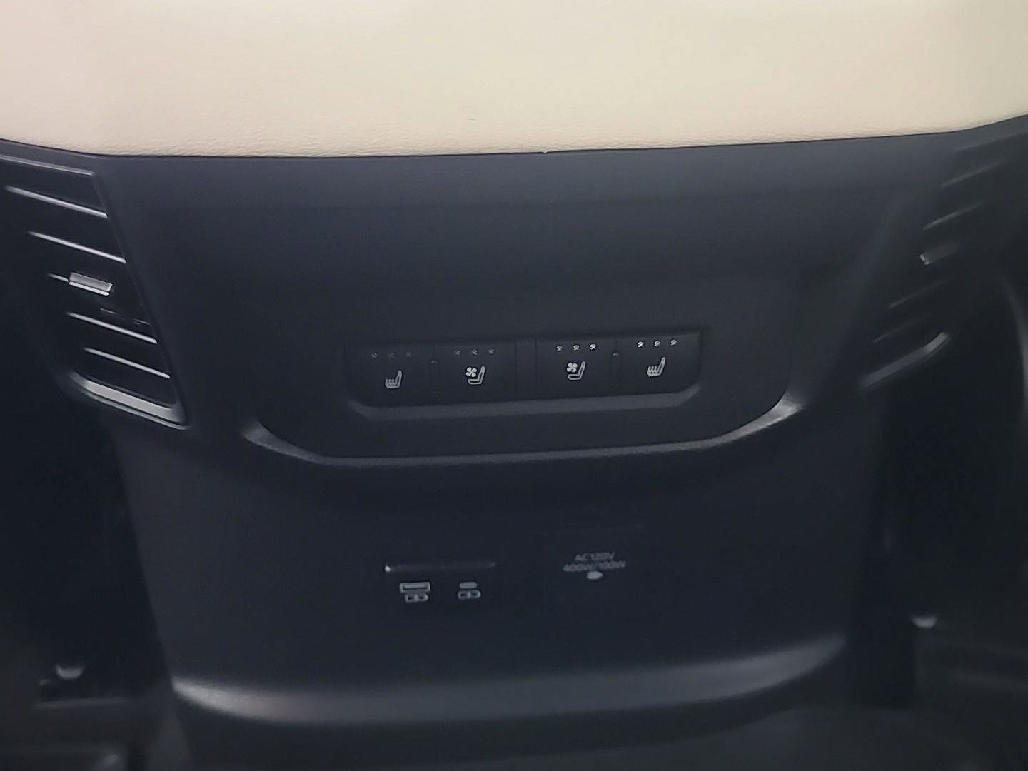 Used 2024 Toyota Tundra Capstone image 25