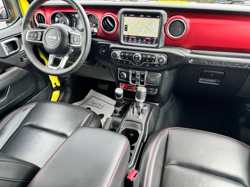 Used 2023 Jeep Wrangler Unlimited Rubicon w/ Cold Weather Group AWD/4WD image 12