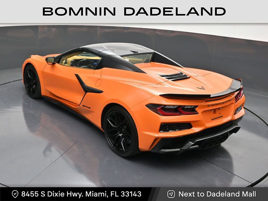 Used 2024 Chevrolet Corvette Z06 w/ Stealth Interior Trim Package image 15