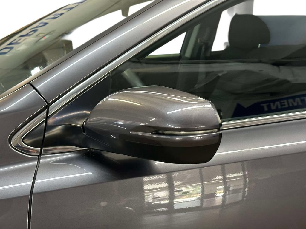 Used 2019 Honda CR-V EX image 25