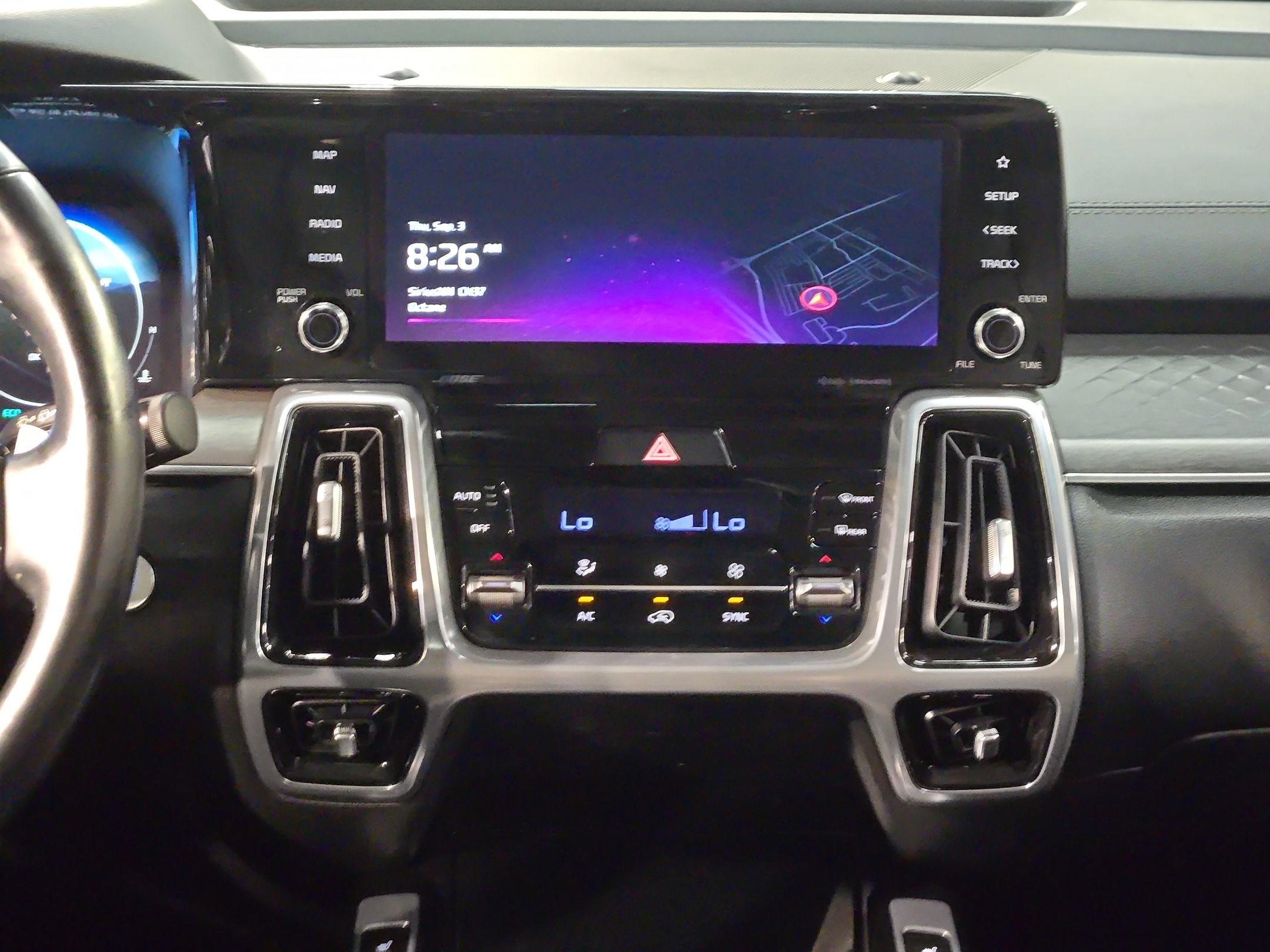 Used 2023 Kia Sorento SX AWD/4WD image 16