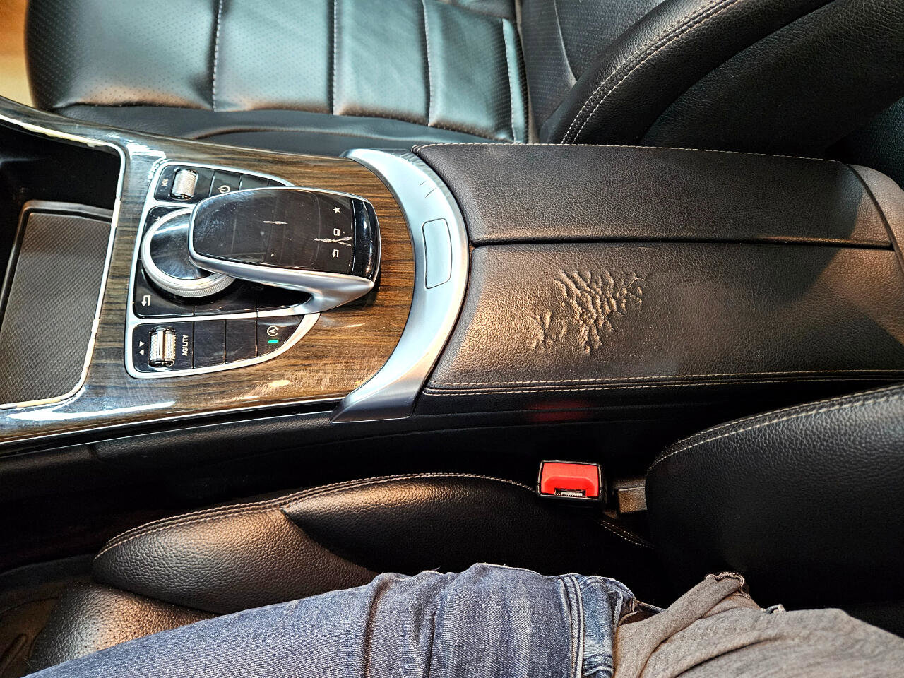 Used 2015 Mercedes-Benz C 300 Sedan image 21