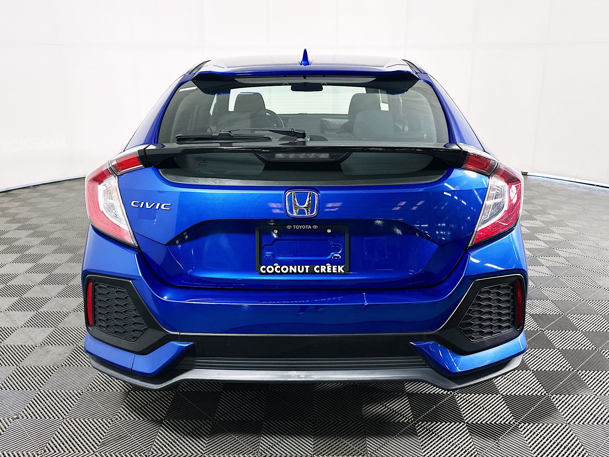 Used 2019 Honda Civic EX image 4