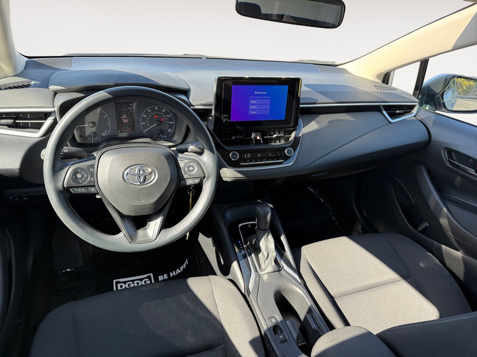 Used 2024 Toyota Corolla LE FWD image 15