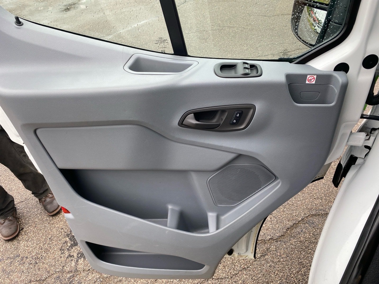Used 2019 Ford Transit 150 130 Low Roof RWD image 19